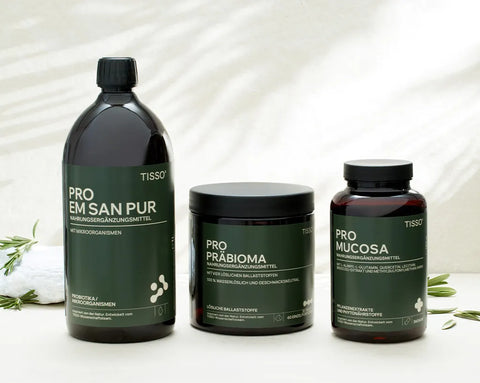 Die drei Produkte der Probiotika-Darmkur pur nebeneinander: Pro EM san pur, Pro Präbioma und Pro Mucosa